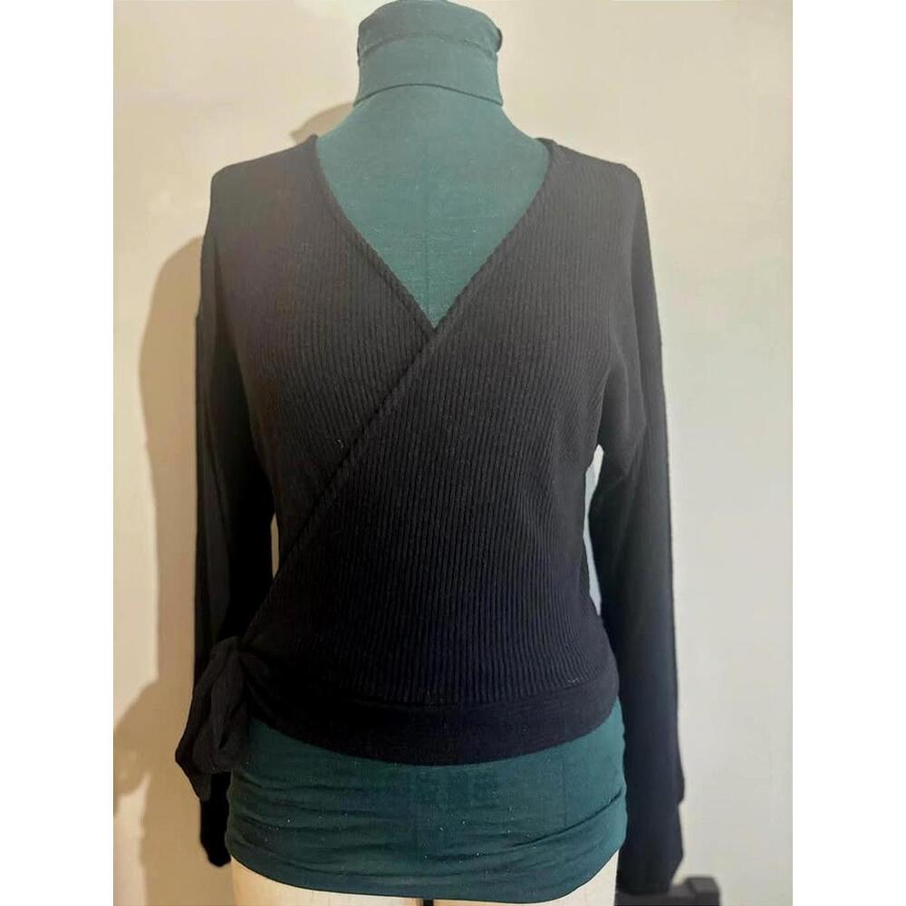 Project Social T Cropped Wrap-around Sweater Women's M Never Worn